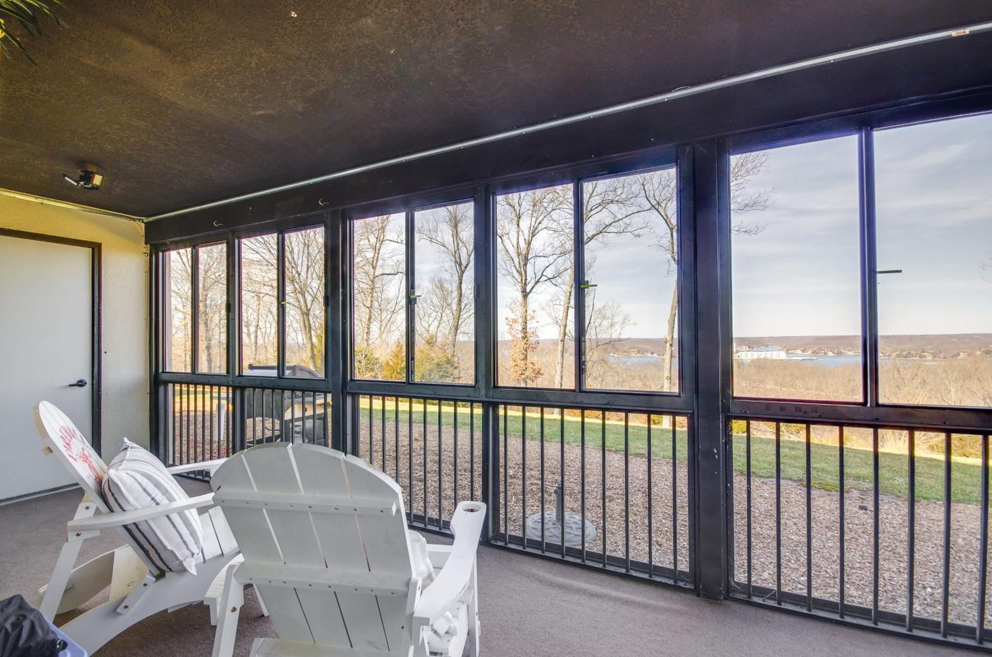 Ozarks Vacation Rental Condo With Lake View! Bagian luar foto