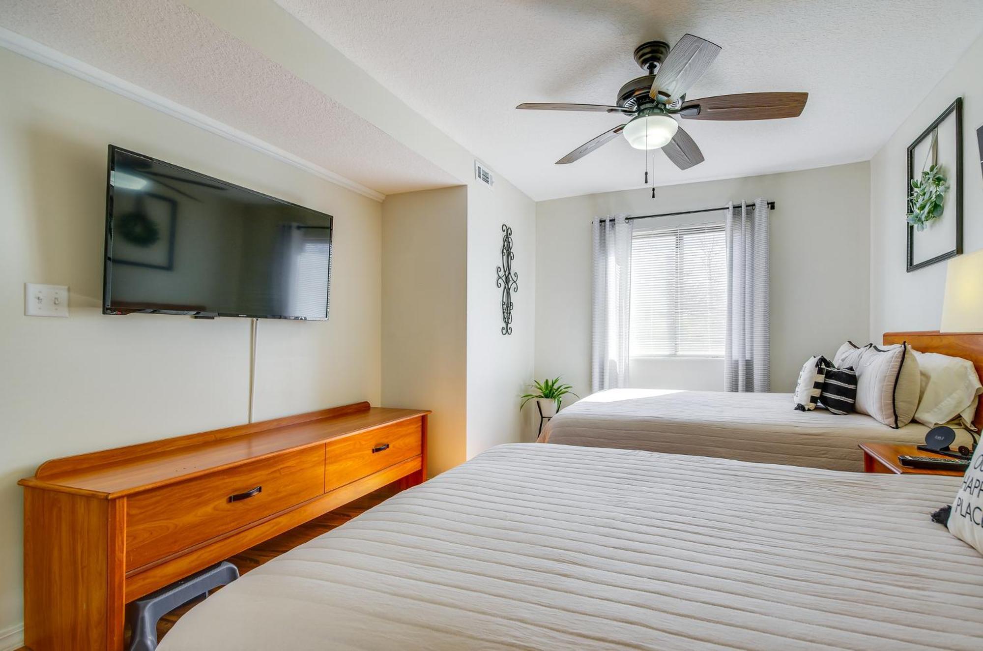 Ozarks Vacation Rental Condo With Lake View! Bagian luar foto